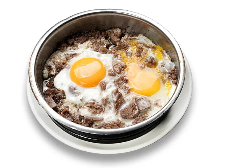 Kavurmalı Yumurta